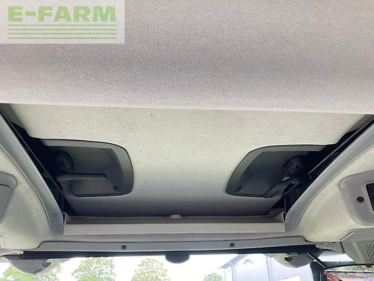 Tracteur agricole CLAAS axion 830 cmatic