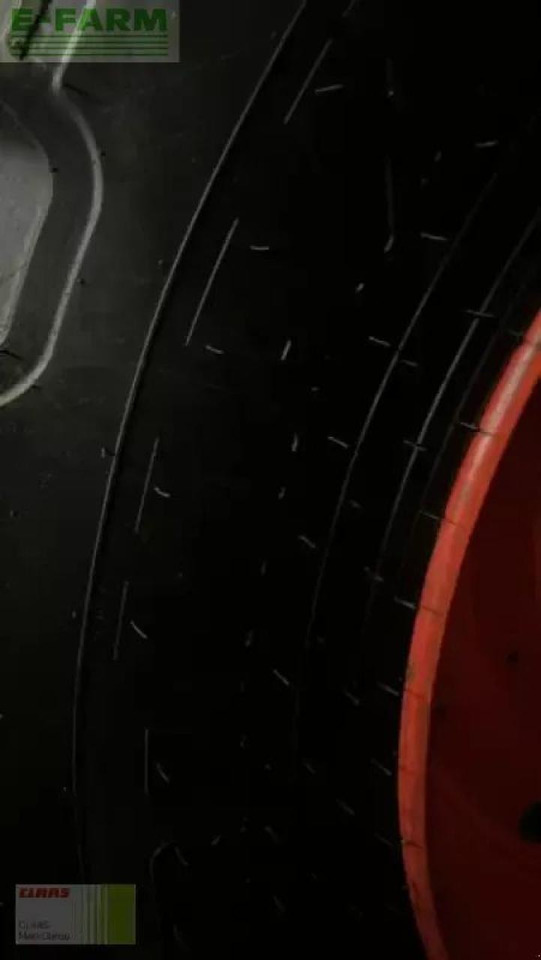 Tracteur agricole CLAAS axion 830 cmatic