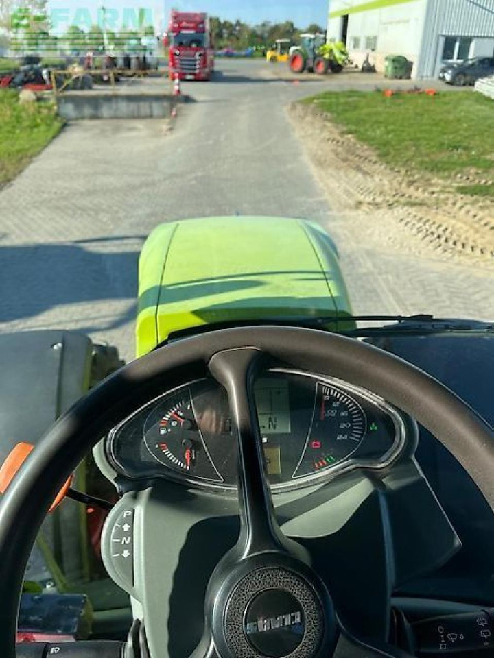 Tracteur agricole CLAAS axion 830 cmatic CMATIC