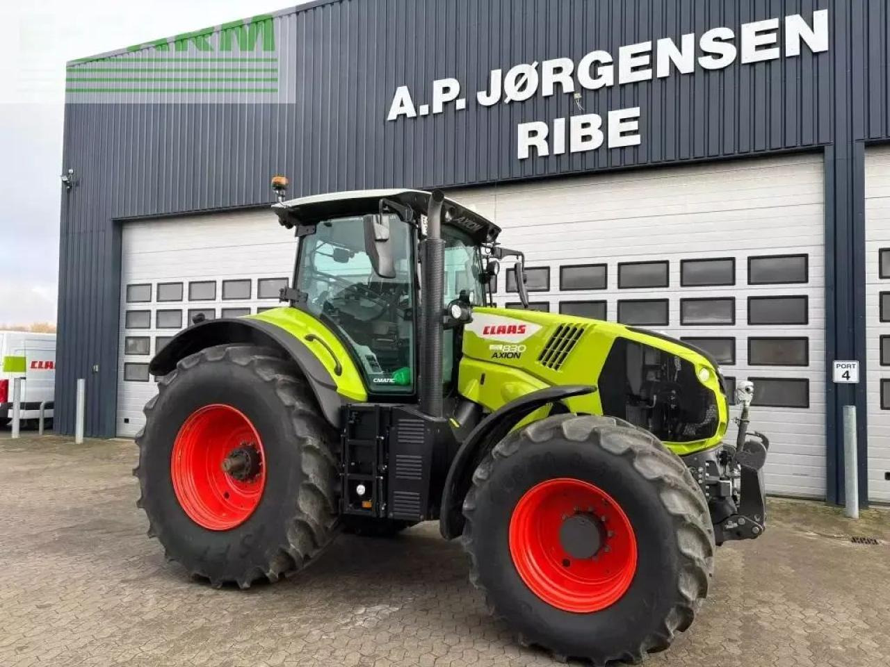 Tracteur agricole CLAAS axion 830 cmatic CMATIC