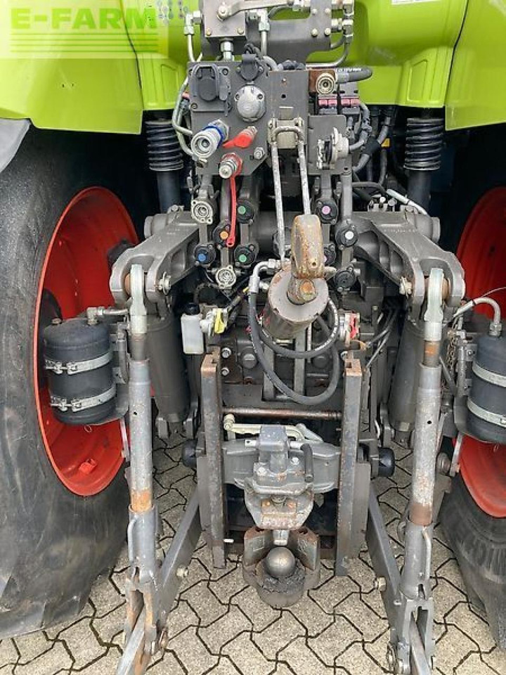 Tracteur agricole CLAAS axion 830 cmatic CMATIC