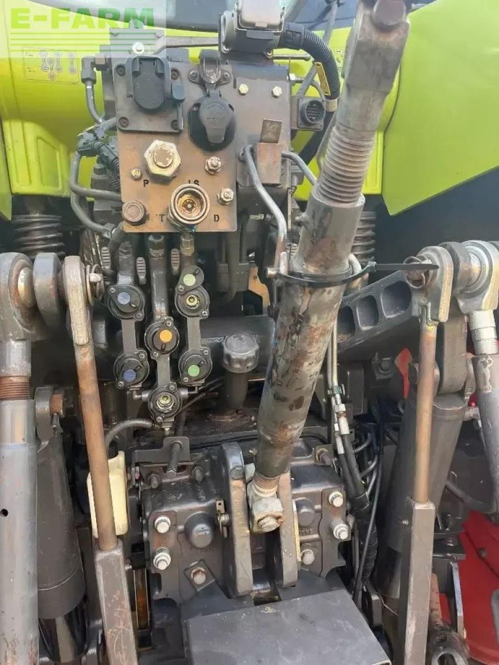 Tracteur agricole CLAAS axion 830 cmatic CMATIC