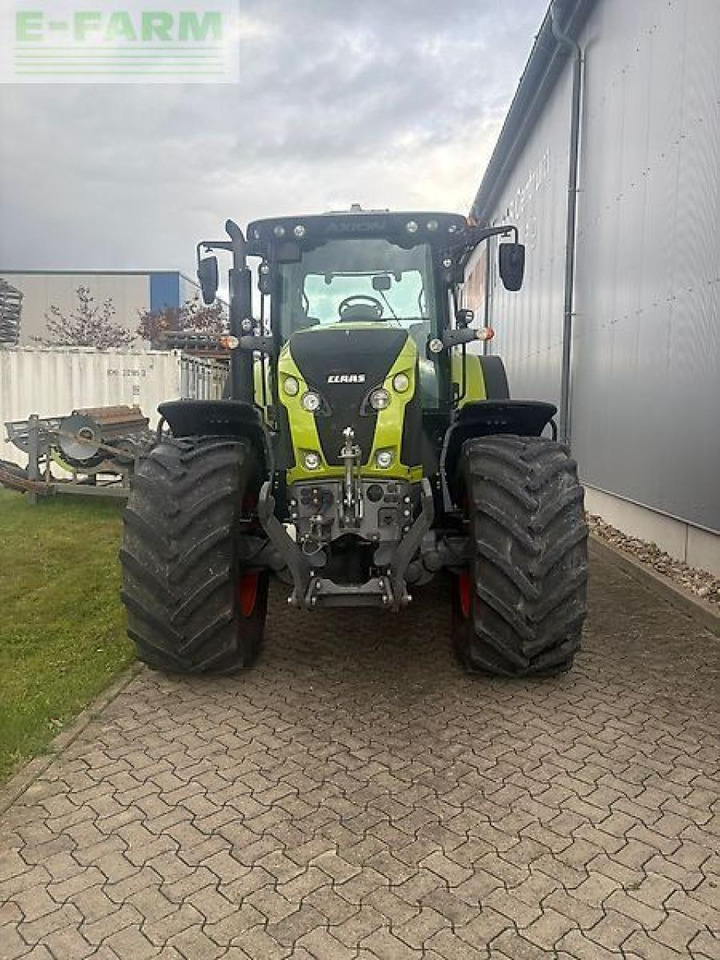 Tracteur agricole CLAAS axion 830 cmatic CMATIC