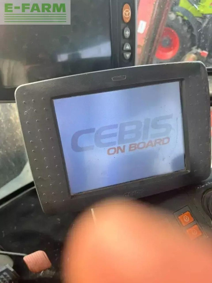 Tracteur agricole CLAAS axion 830 cmatic CMATIC