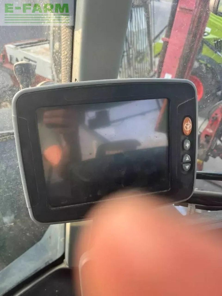 Tracteur agricole CLAAS axion 830 cmatic CMATIC