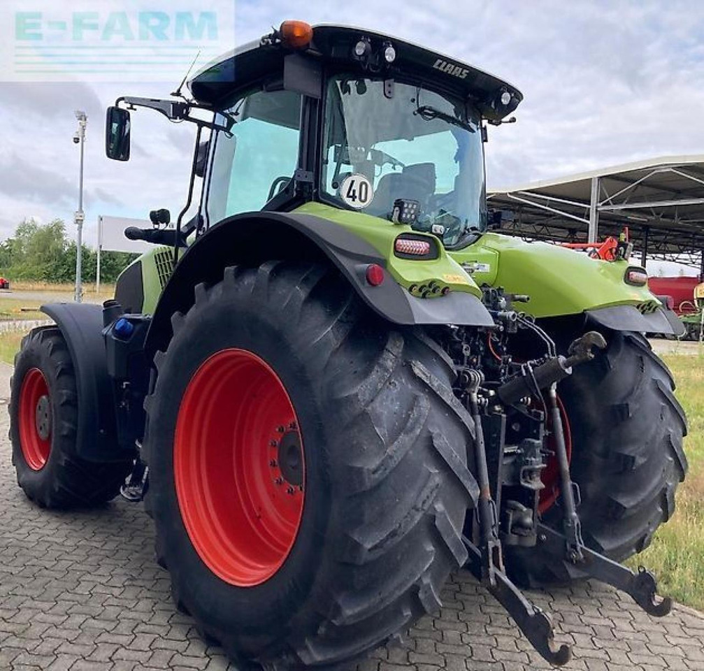 Tracteur agricole CLAAS axion 830 cmatic CMATIC