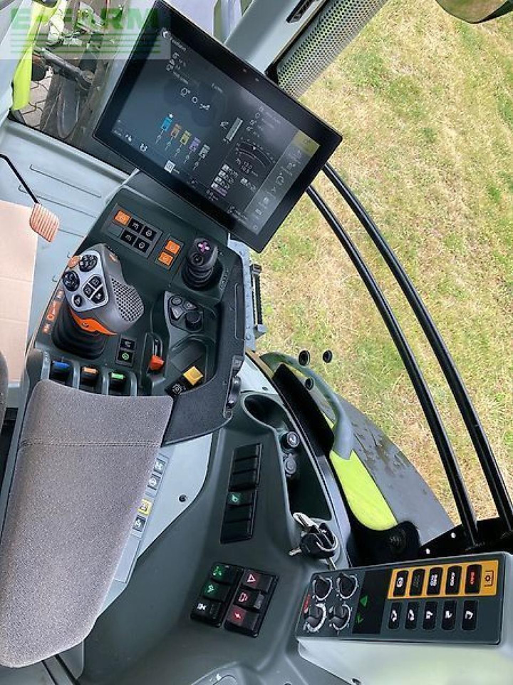 Tracteur agricole CLAAS axion 830 cmatic CMATIC