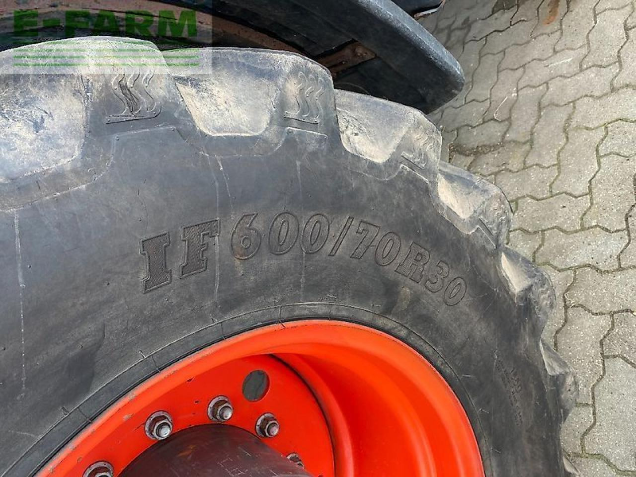 Tracteur agricole CLAAS axion 830 cmatic CMATIC