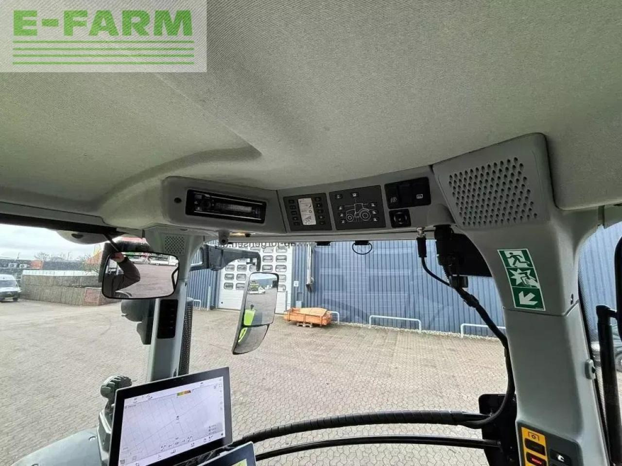 Tracteur agricole CLAAS axion 830 cmatic CMATIC