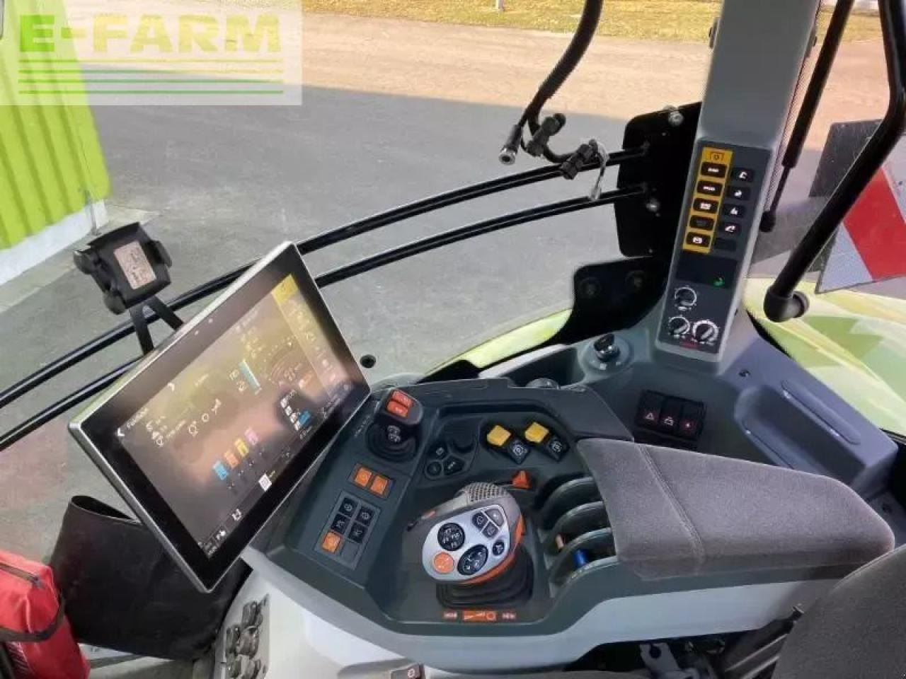 Tracteur agricole CLAAS axion 830 cmatic cebis CMATIC CEBIS