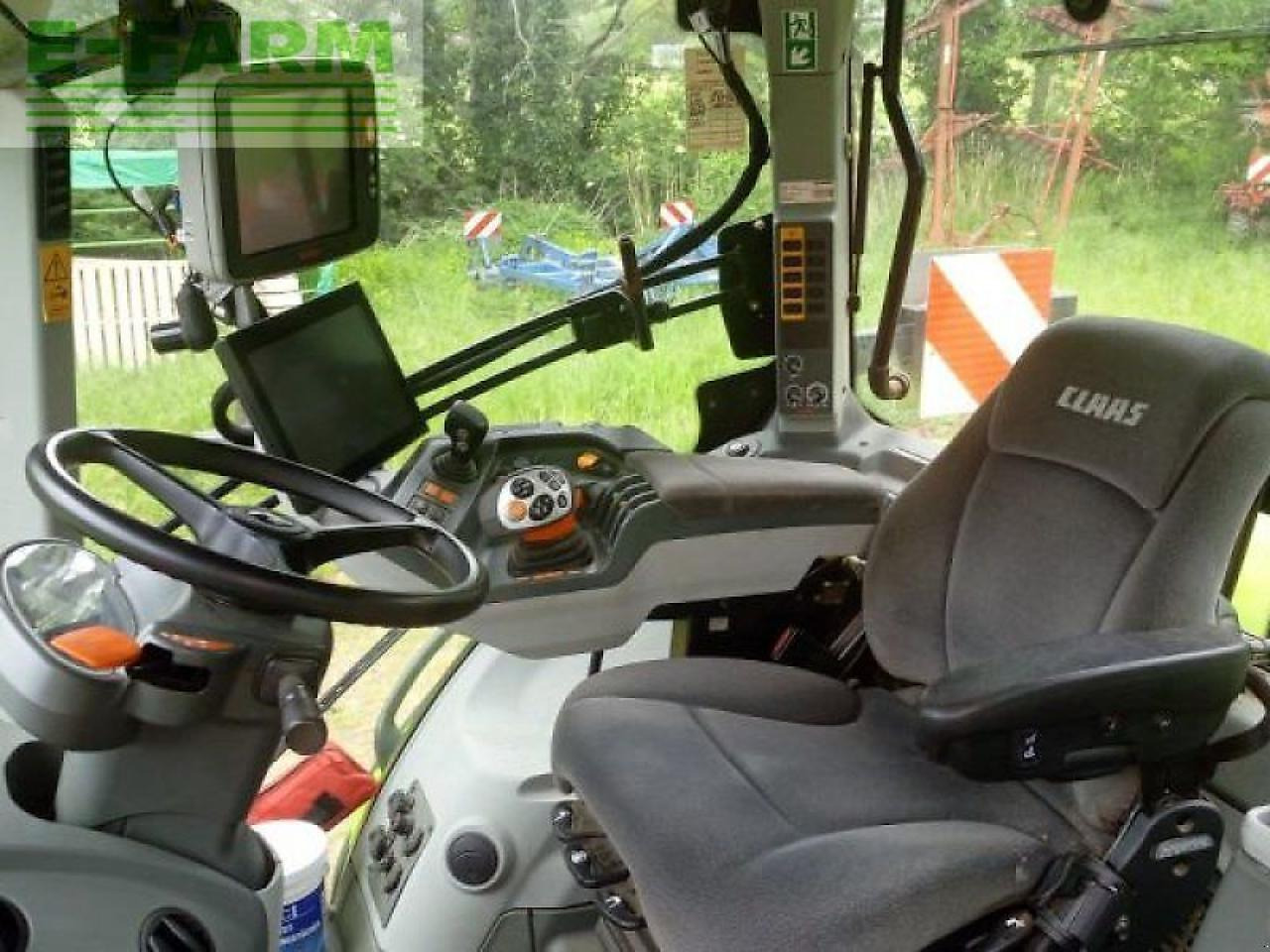 Tracteur agricole CLAAS axion 830 cmatic cebis CMATIC CEBIS