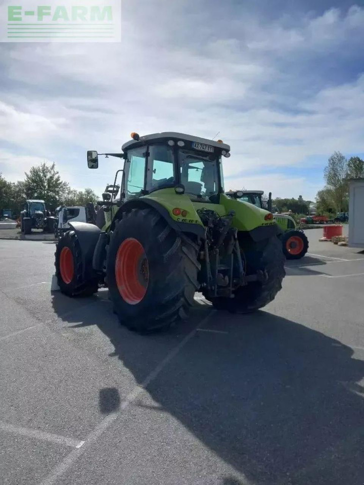 Tracteur agricole CLAAS axion 840