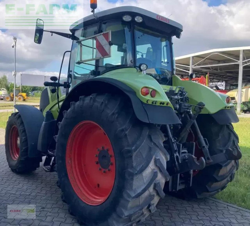 Tracteur agricole CLAAS axion 840