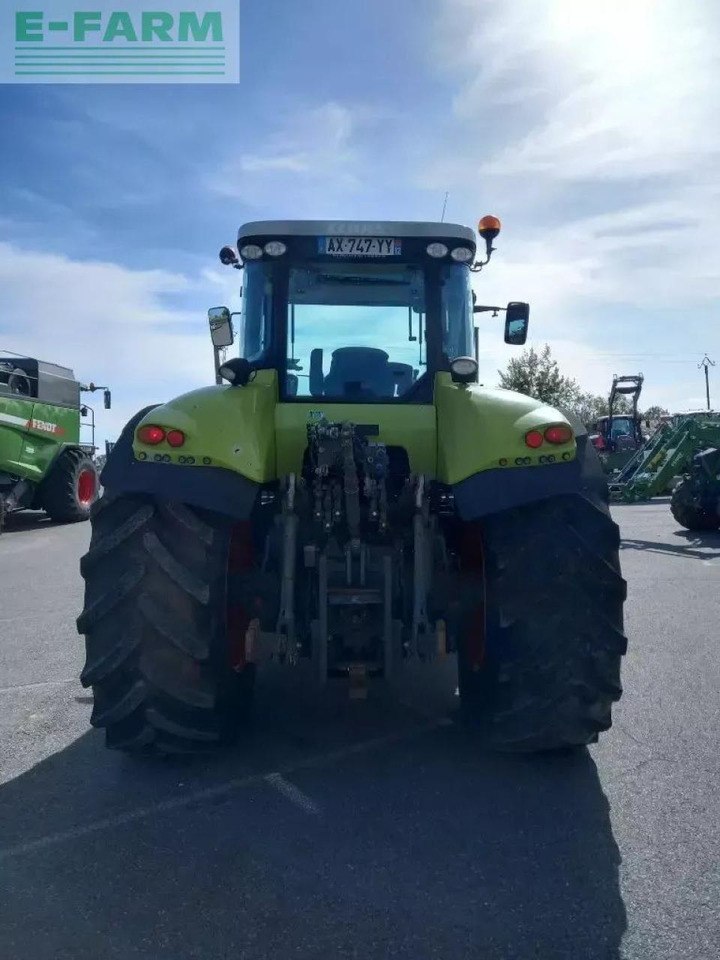 Tracteur agricole CLAAS axion 840