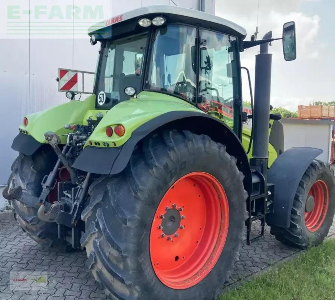 Tracteur agricole CLAAS axion 840