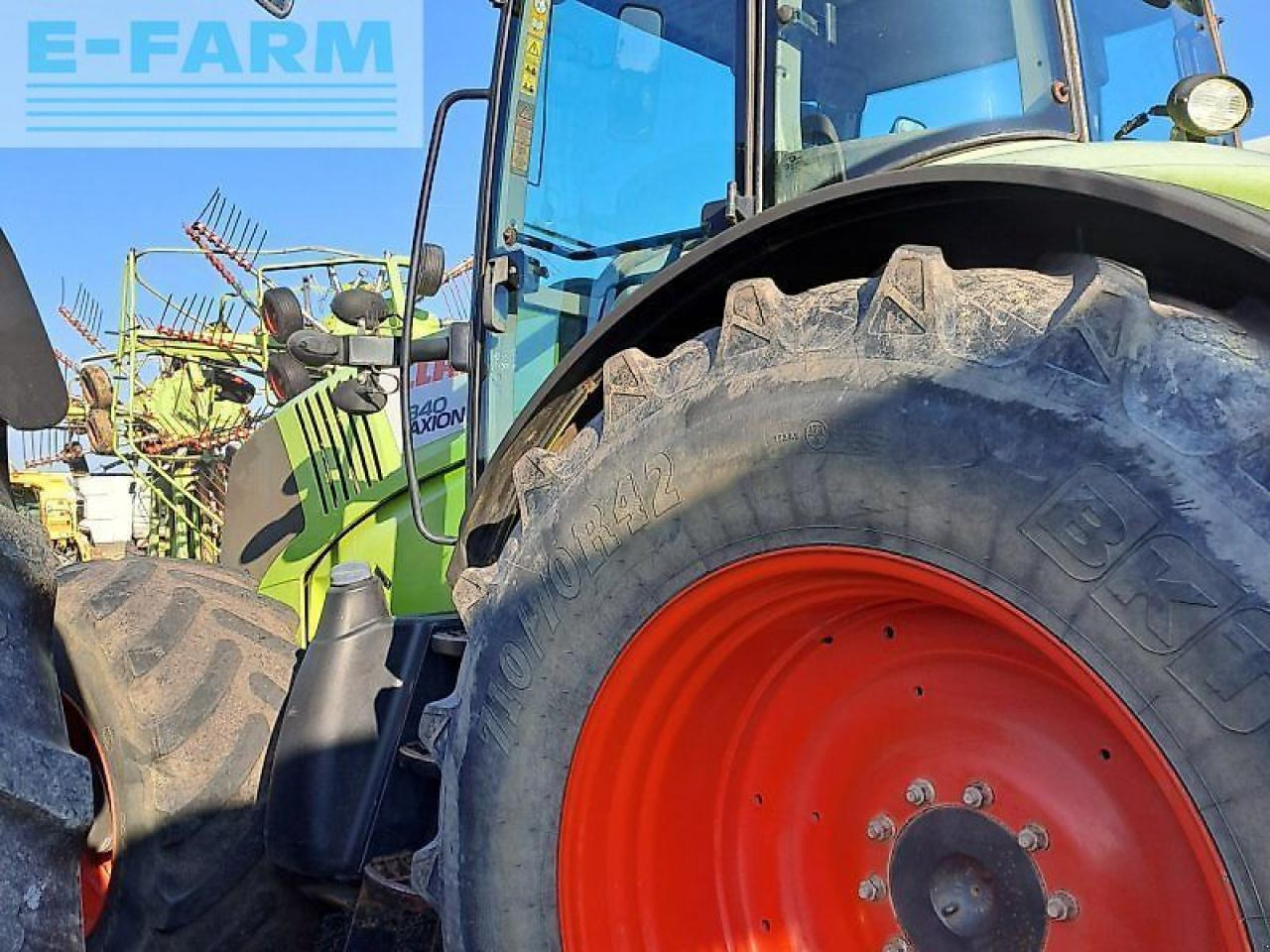 Tracteur agricole CLAAS axion 840 c-matic CMATIC