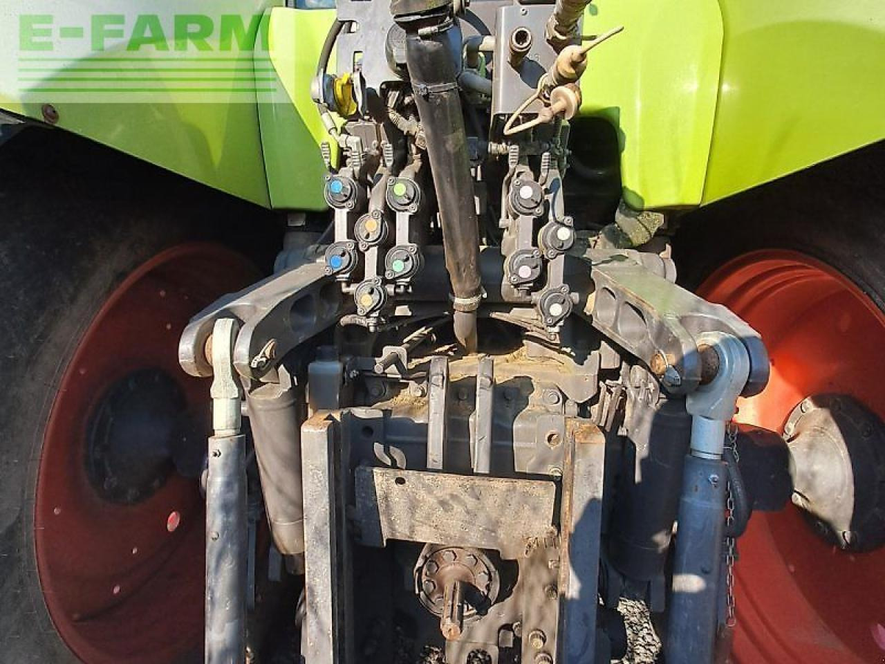 Tracteur agricole CLAAS axion 840 c-matic CMATIC