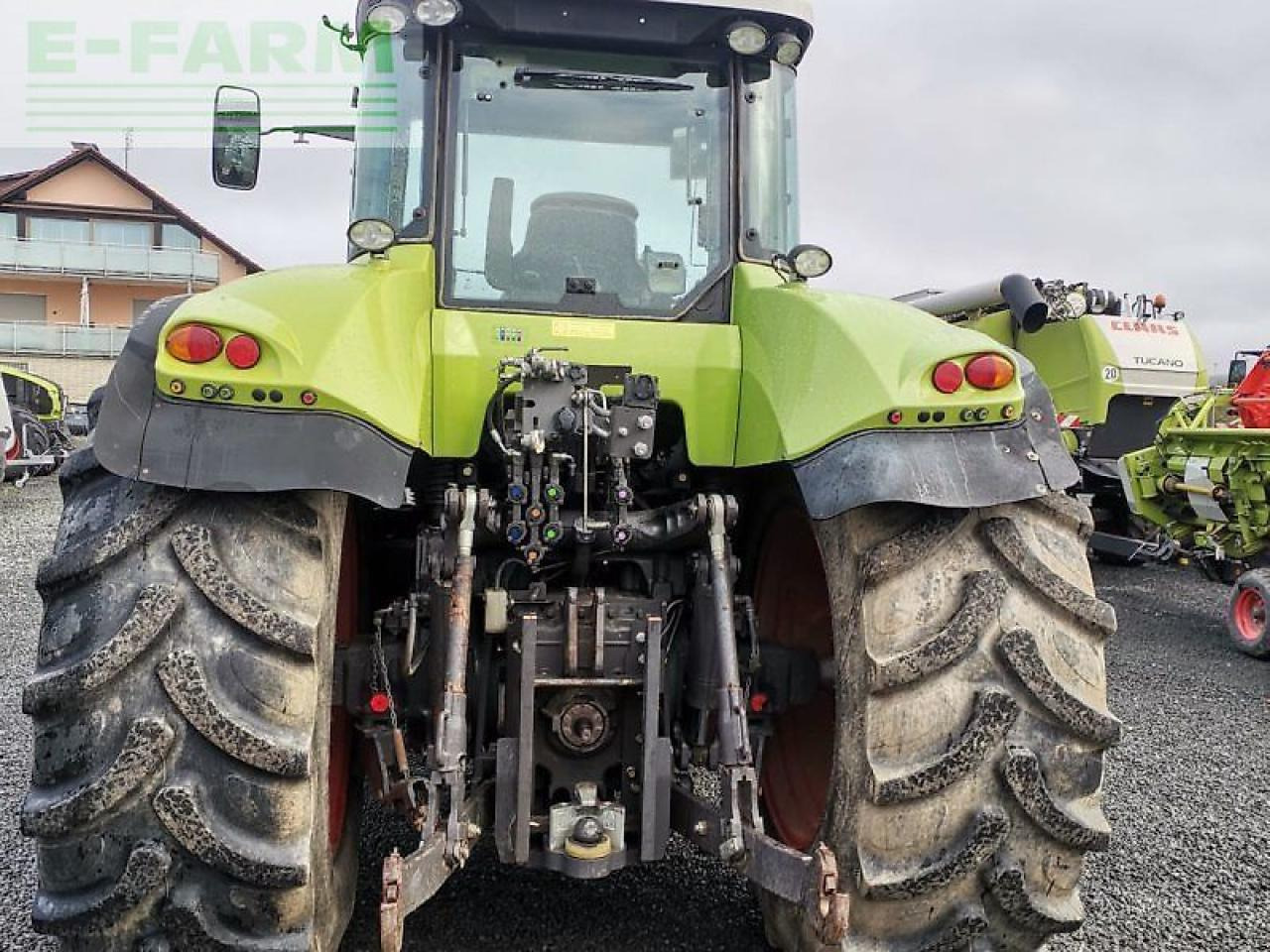 Tracteur agricole CLAAS axion 840 hexashift HEXASHIFT