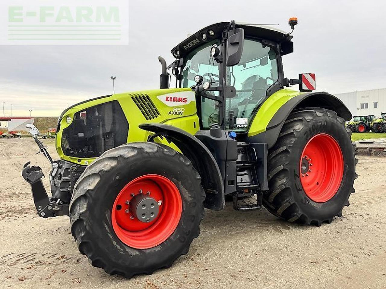 Tracteur agricole CLAAS axion 850