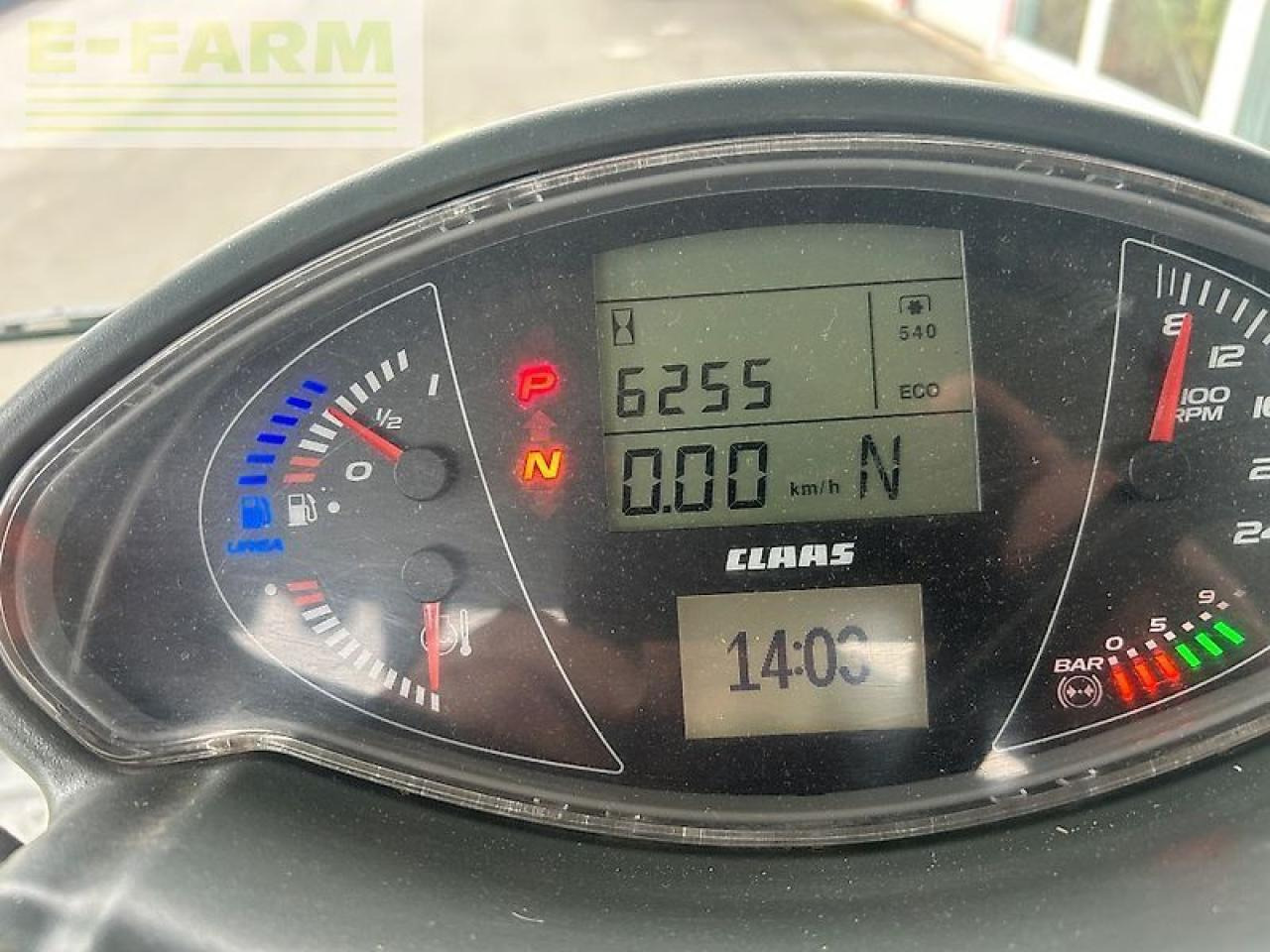 Tracteur agricole CLAAS axion 850