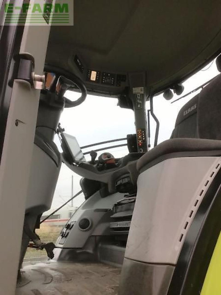 Tracteur agricole CLAAS axion 850