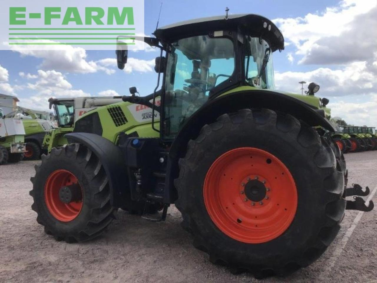 Tracteur agricole CLAAS axion 850 c-matic