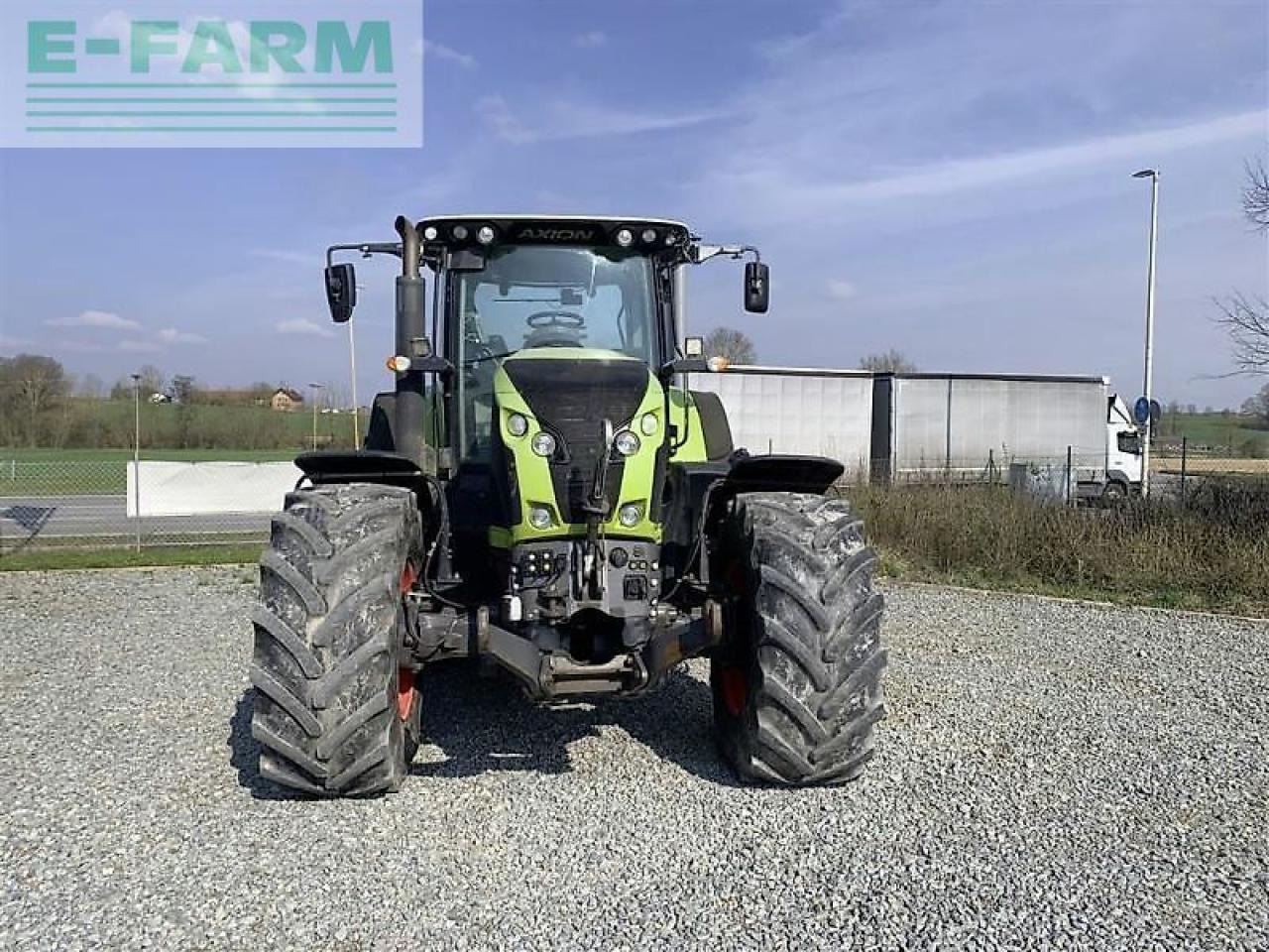 Tracteur agricole CLAAS axion 850 cebis