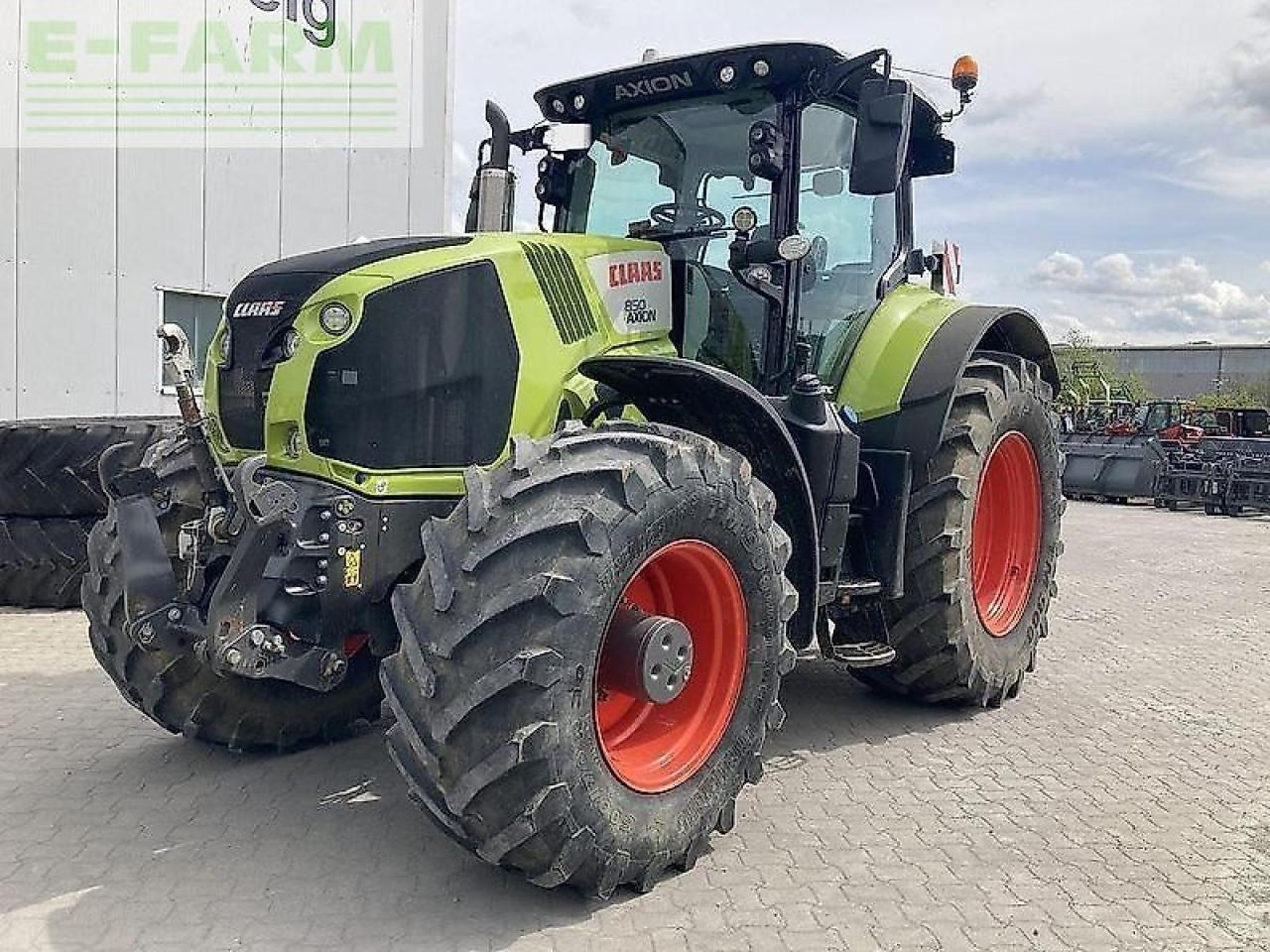 Tracteur agricole CLAAS axion 850 cebis