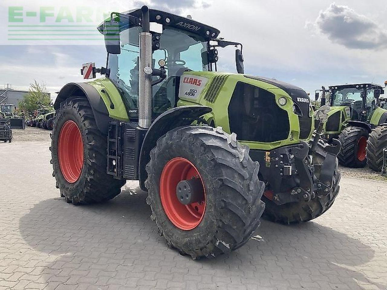 Tracteur agricole CLAAS axion 850 cebis
