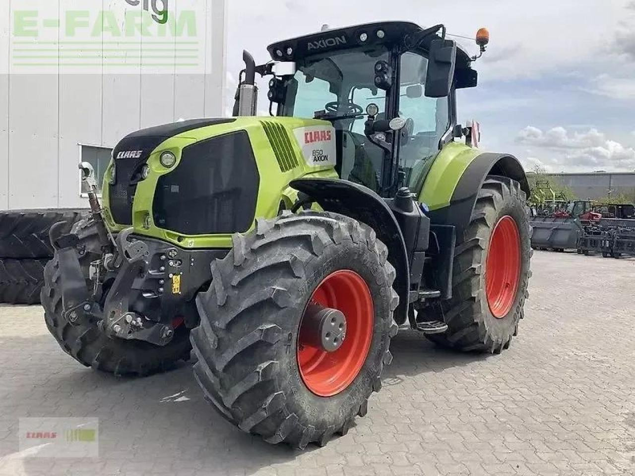 Tracteur agricole CLAAS axion 850 cebis