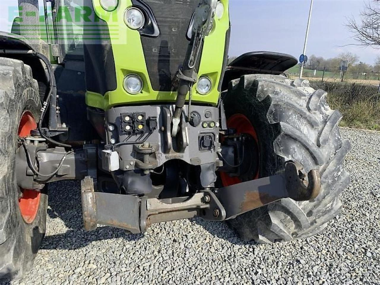 Tracteur agricole CLAAS axion 850 cebis