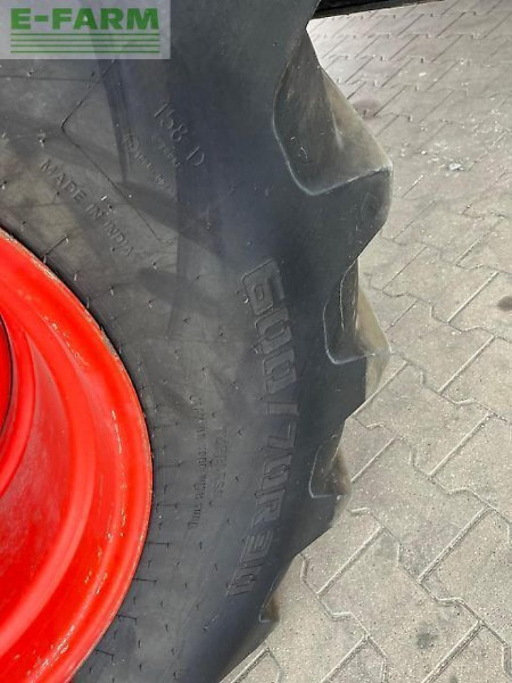 Tracteur agricole CLAAS axion 850 cebis