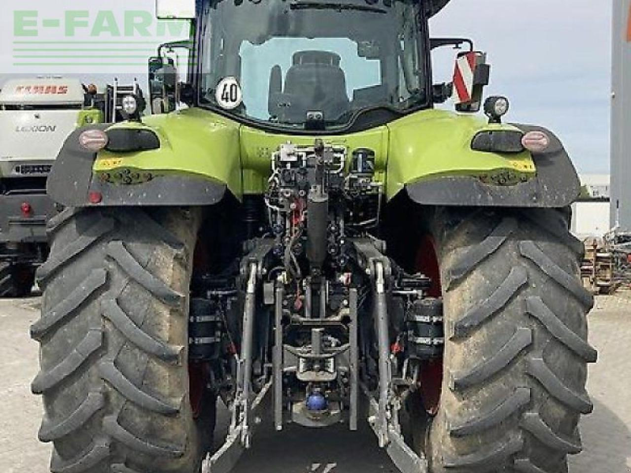 Tracteur agricole CLAAS axion 850 cebis