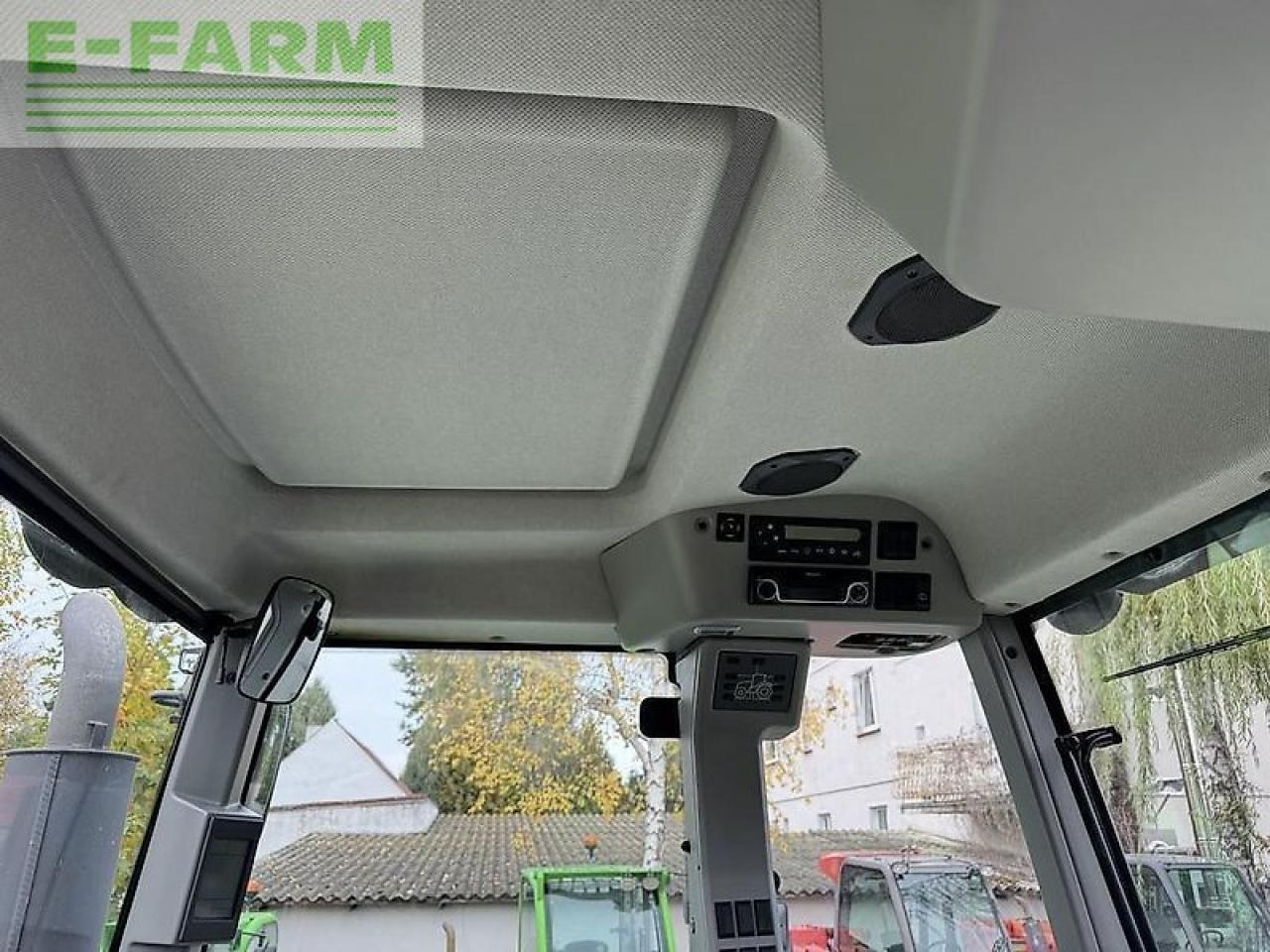 Tracteur agricole CLAAS axion 850 cis