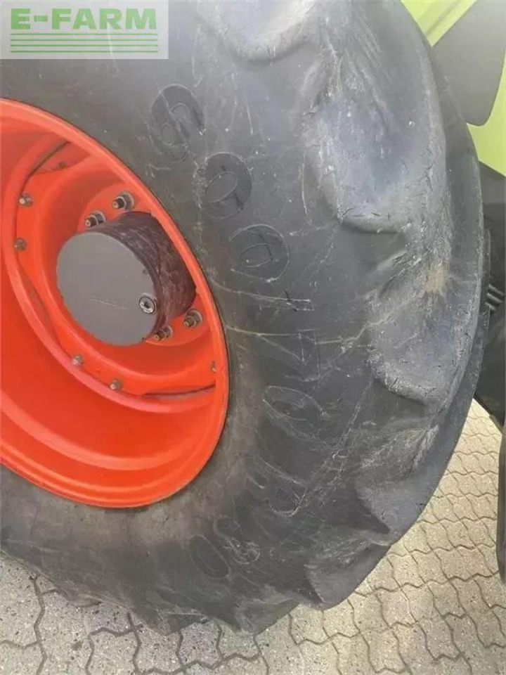 Tracteur agricole CLAAS axion 850 cis+