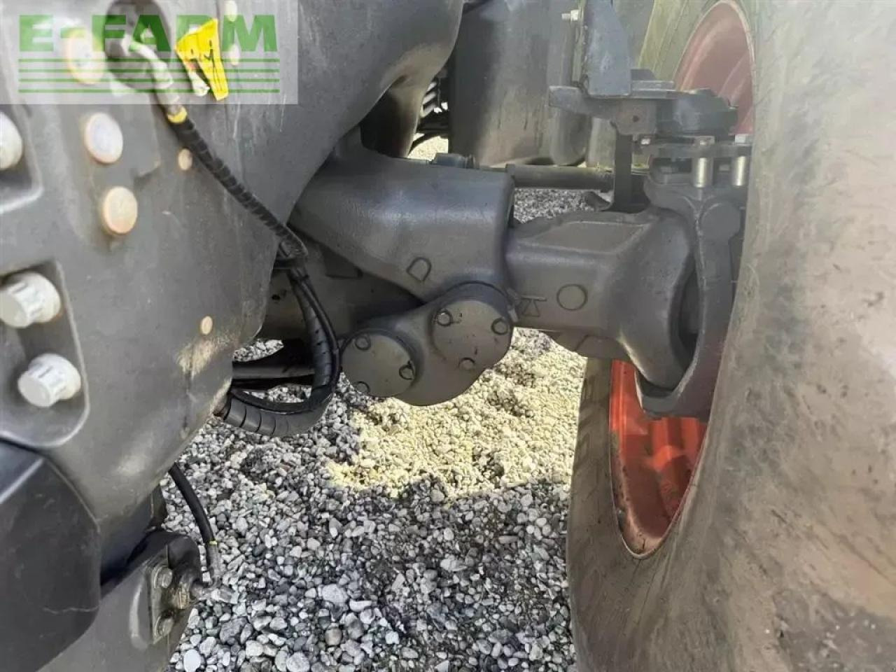 Tracteur agricole CLAAS axion 850 cmatic CMATIC