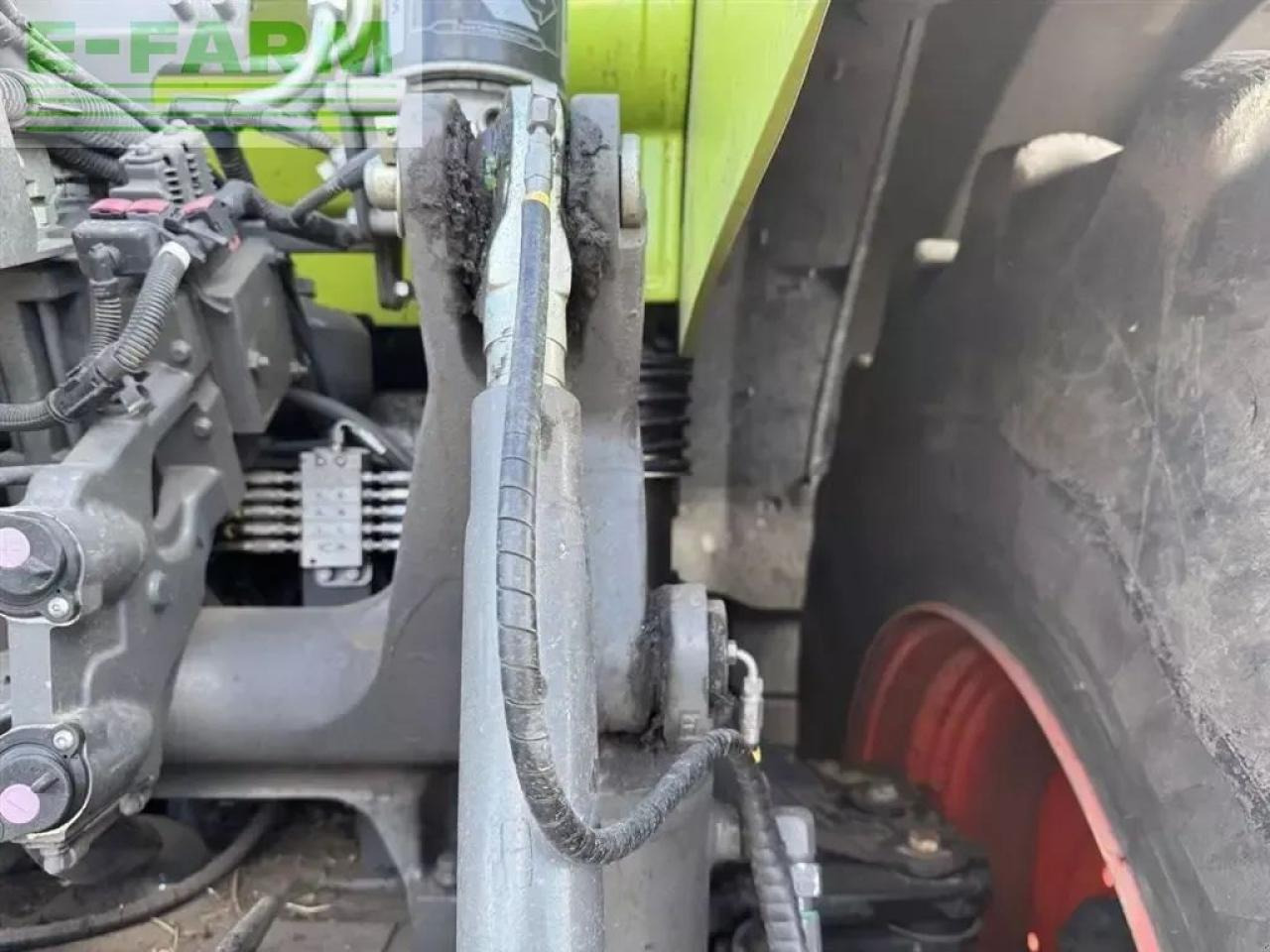 Tracteur agricole CLAAS axion 850 cmatic CMATIC