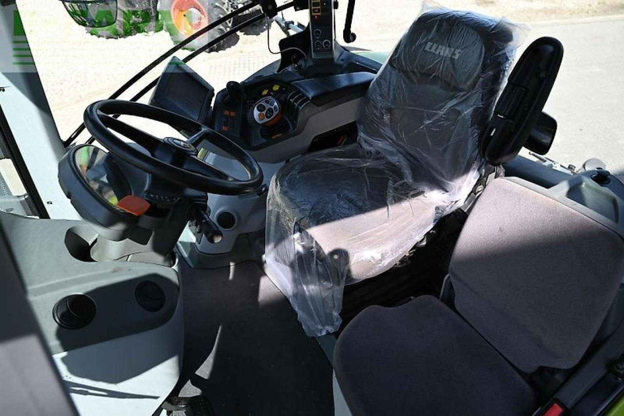 Tracteur agricole CLAAS axion 850 cmatic CMATIC