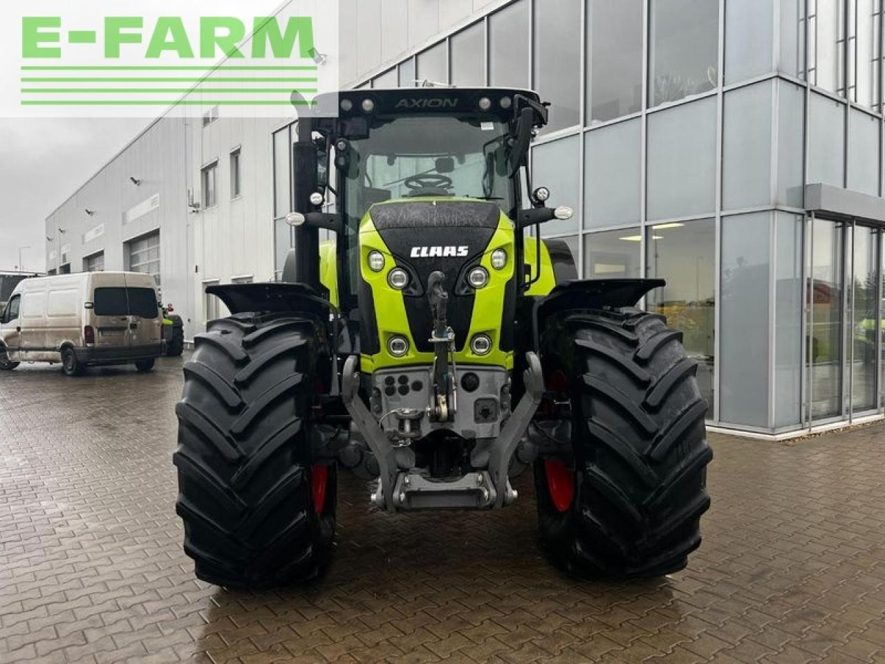 Tracteur agricole CLAAS axion 870