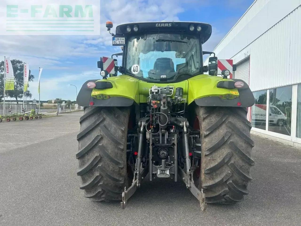 Tracteur agricole CLAAS axion 870