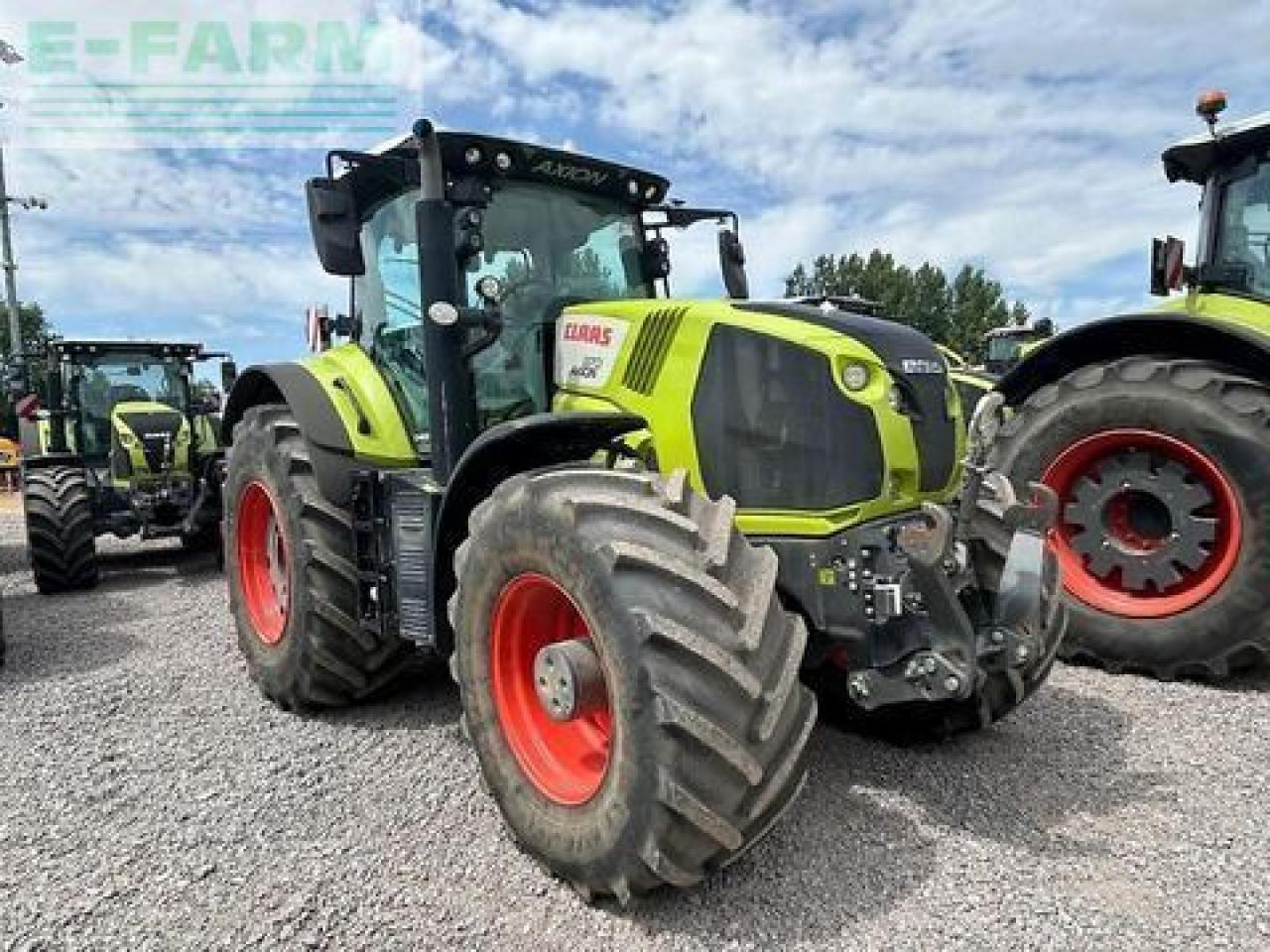 Tracteur agricole CLAAS axion 870