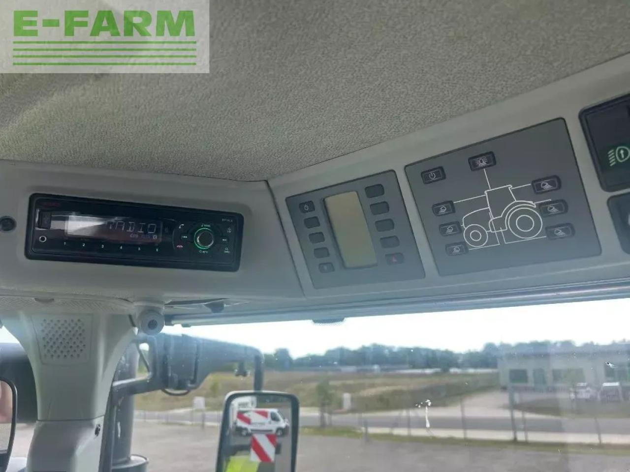 Tracteur agricole CLAAS axion 870