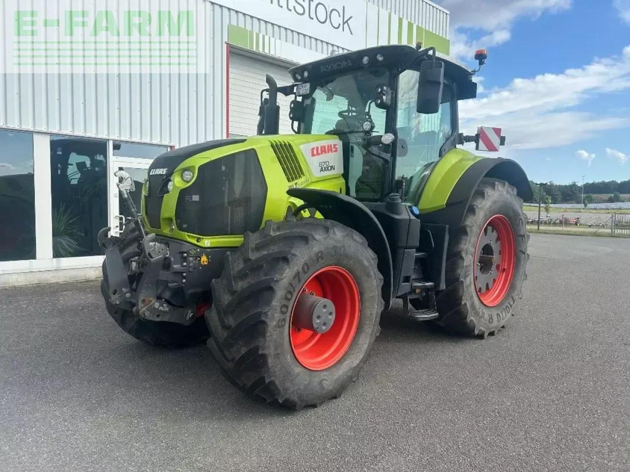 Tracteur agricole CLAAS axion 870
