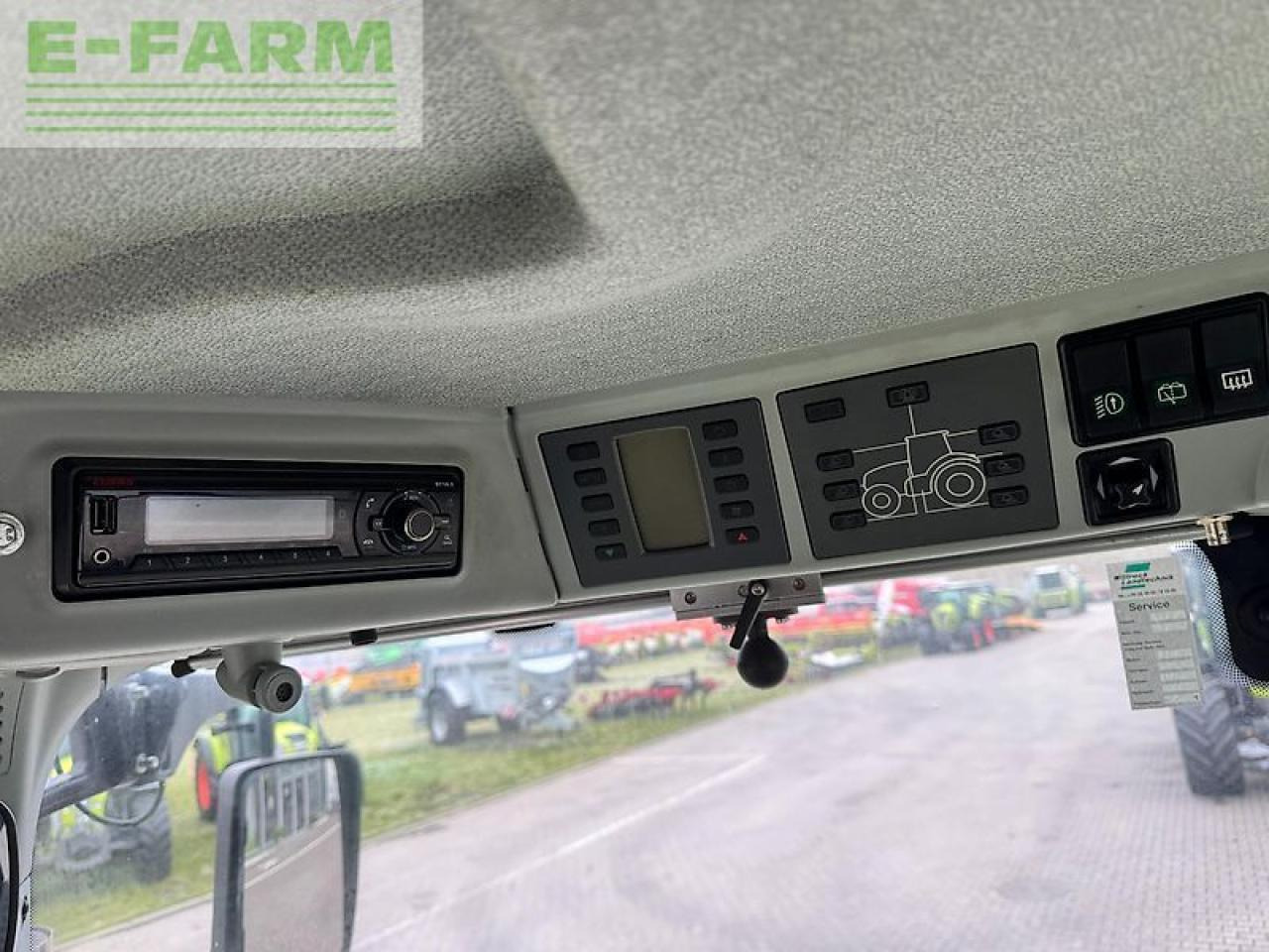 Tracteur agricole CLAAS axion 870