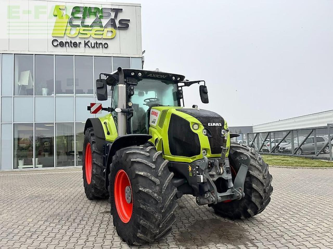 Tracteur agricole CLAAS axion 870