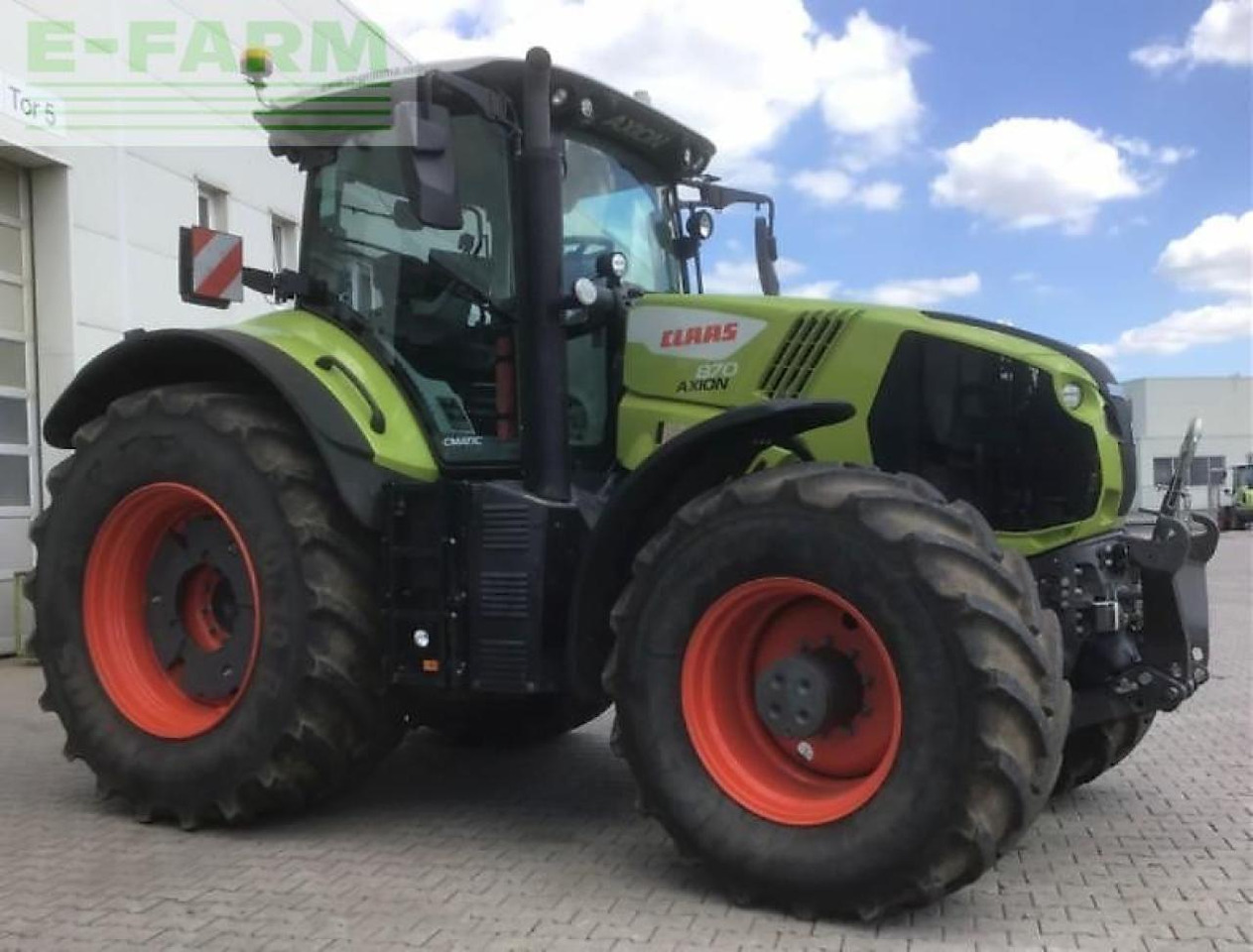 Tracteur agricole CLAAS axion 870