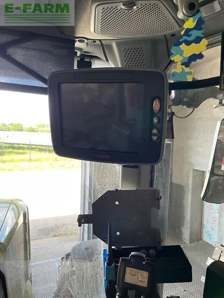 Tracteur agricole CLAAS axion 870