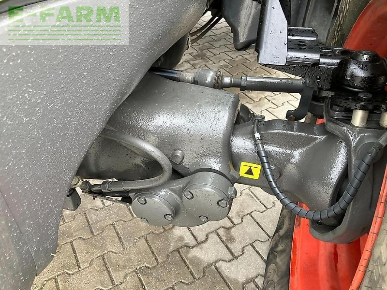 Tracteur agricole CLAAS axion 870