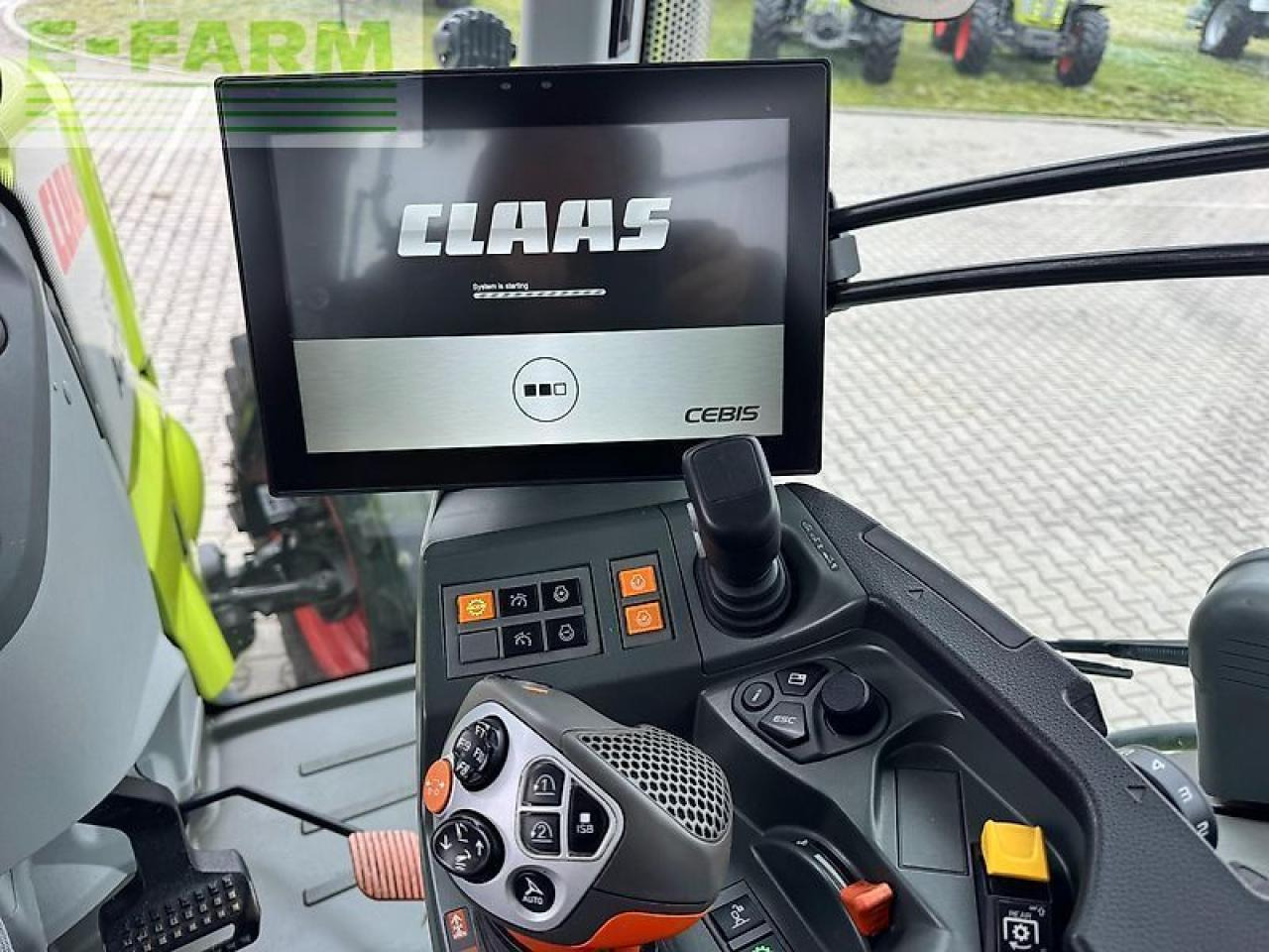 Tracteur agricole CLAAS axion 870