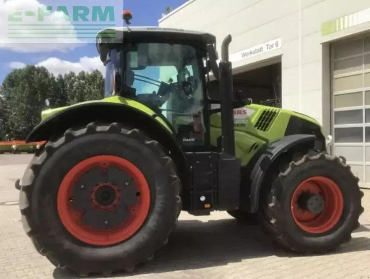 Tracteur agricole CLAAS axion 870